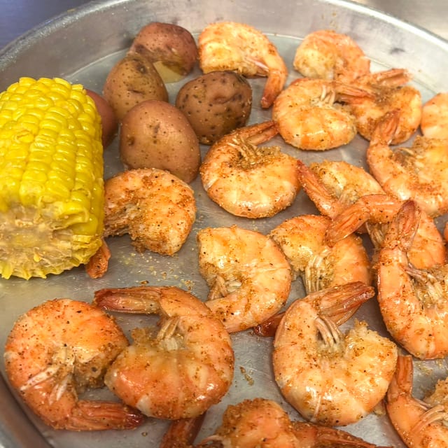 1 lb Boiled Shrimp.
